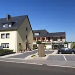Moselweingut&gästehaus Hubertushof Trittenheim