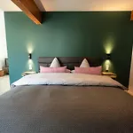 Gasthof Moselweingut&gästehaus Hubertushof 3*