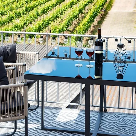 Moselweingut & Gaestehaus Hubertushof ゲストハウス トリッテンハイム