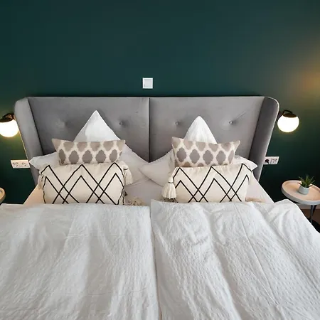 Moselweingut & Gaestehaus Hubertushof Πανσιόν 3*