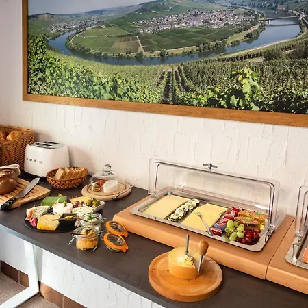 Moselweingut&gästehaus Hubertushof