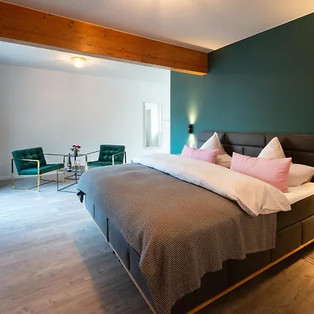 Πανσιόν Moselweingut & Gaestehaus Hubertushof 3*