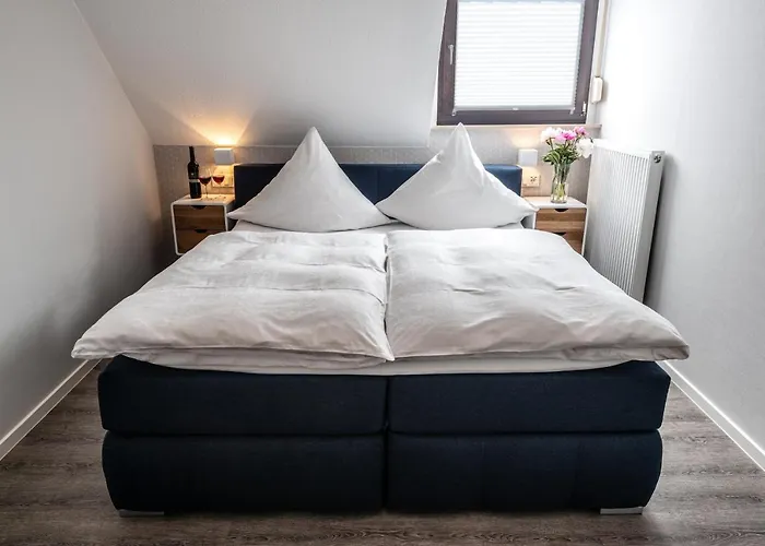 Guest house Moselweingut & Gaestehaus Hubertushof 3*